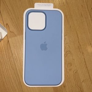 APPLE PHONE CASE